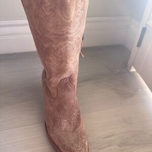 Ariat Women's Light Brown Suede Heeled Boots